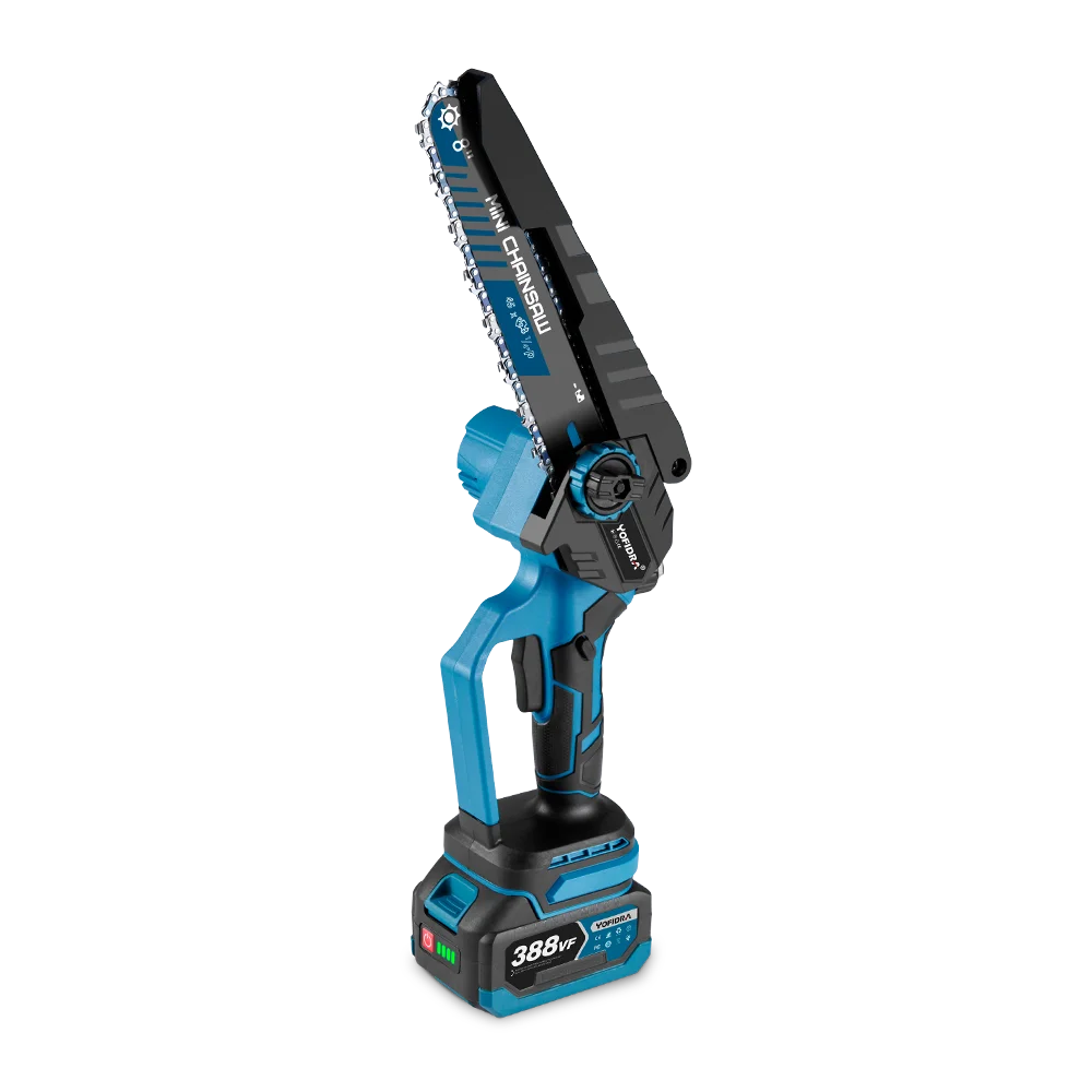 新型LuxDekoya™バッテリー電動チェンソー
